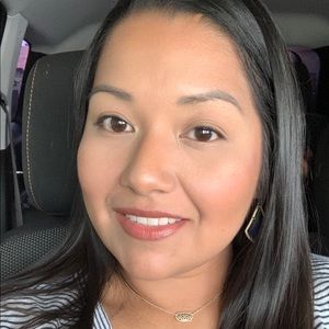 Meet your Posher, Eliana